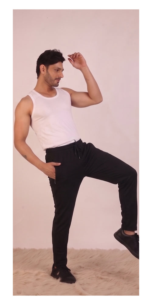 COTTON PANT WITH ZIPPER POCKET
