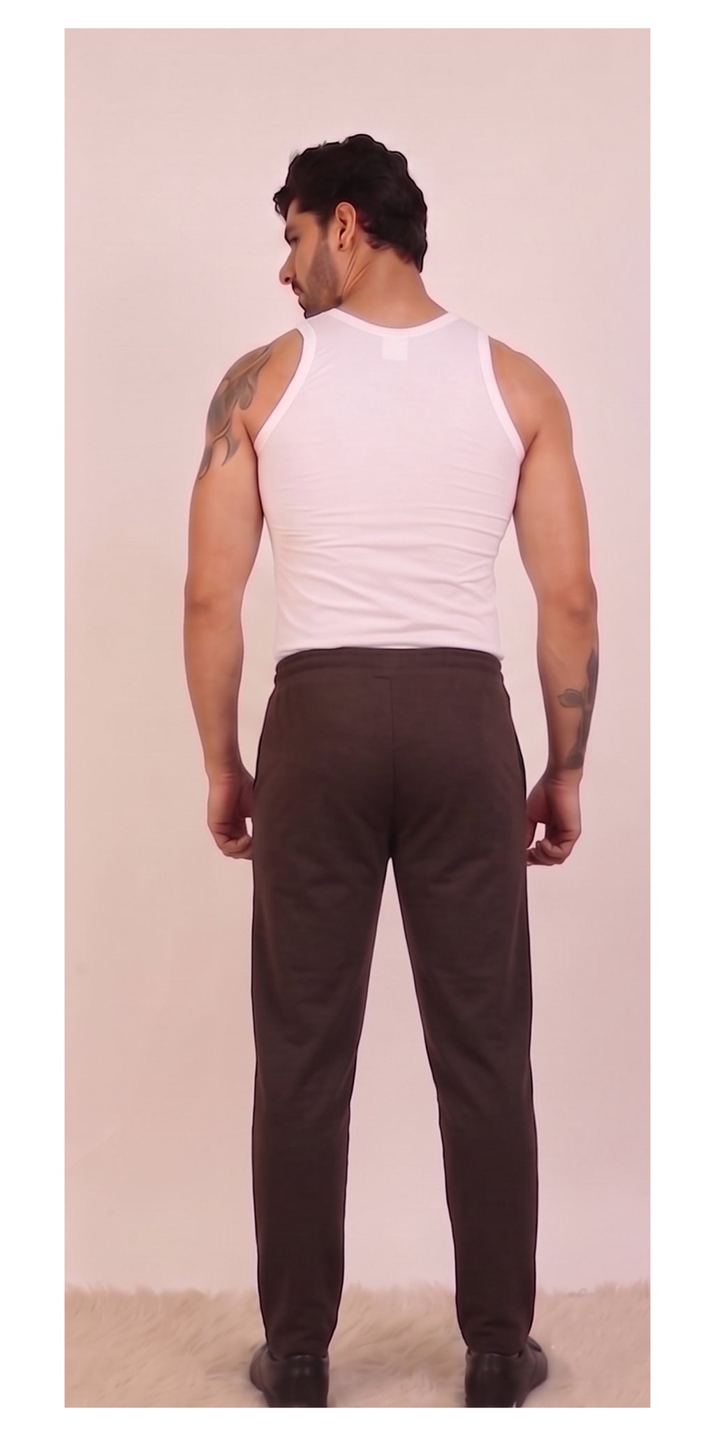 COTTON PANT WITH ZIPPER POCKET