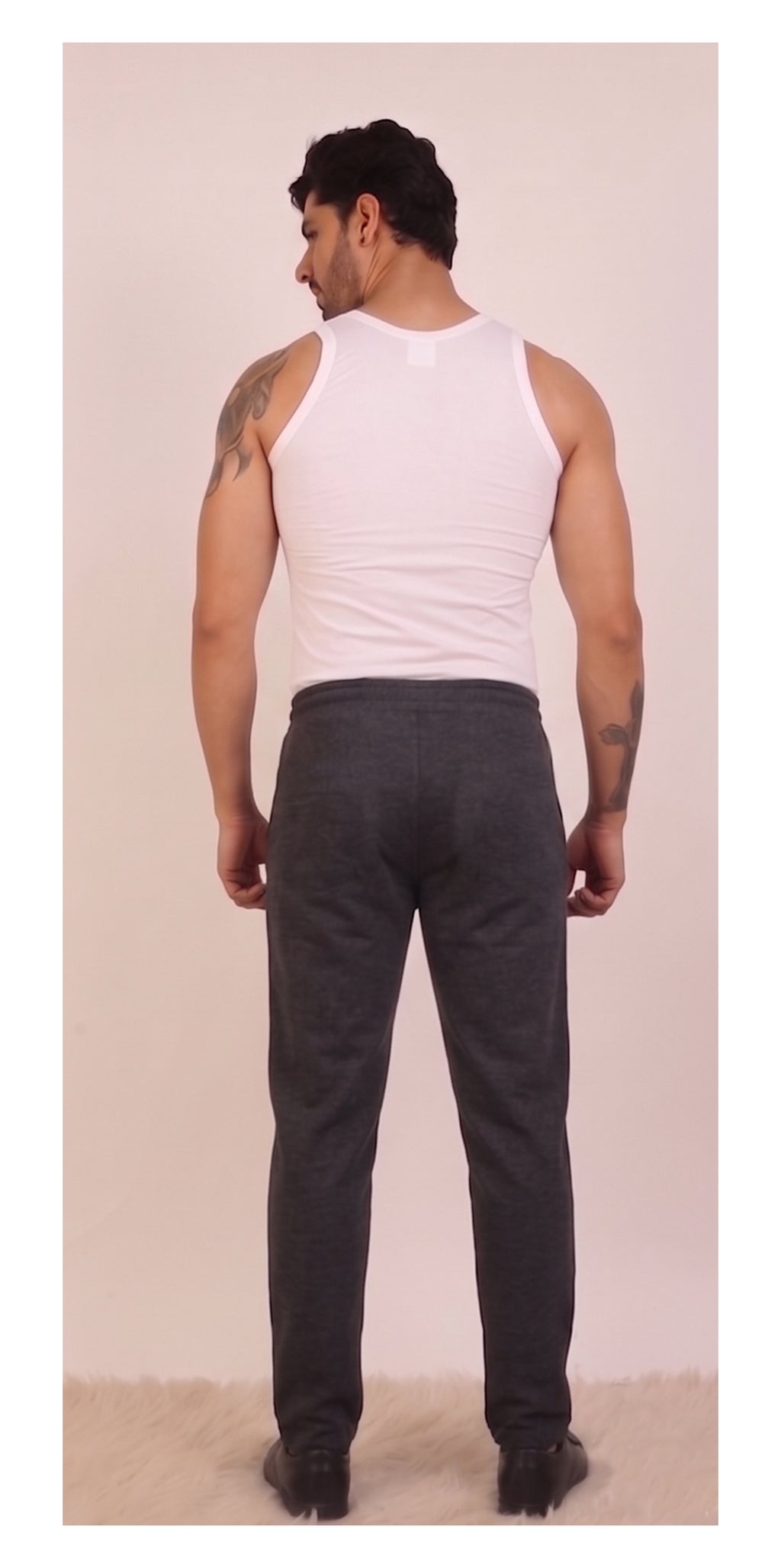 COTTON PANT WITH ZIPPER POCKET